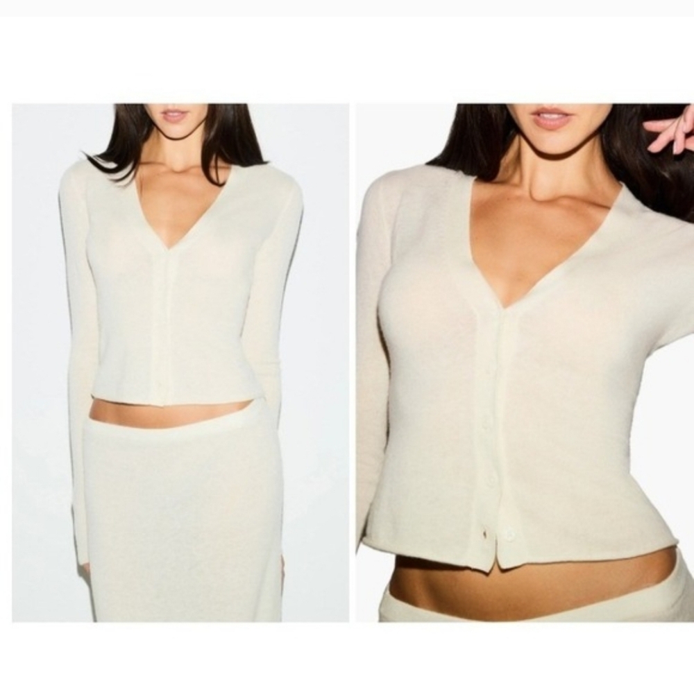 SKIMS Long Sleeve Button Featherweight‎ Cashmere Cardigan